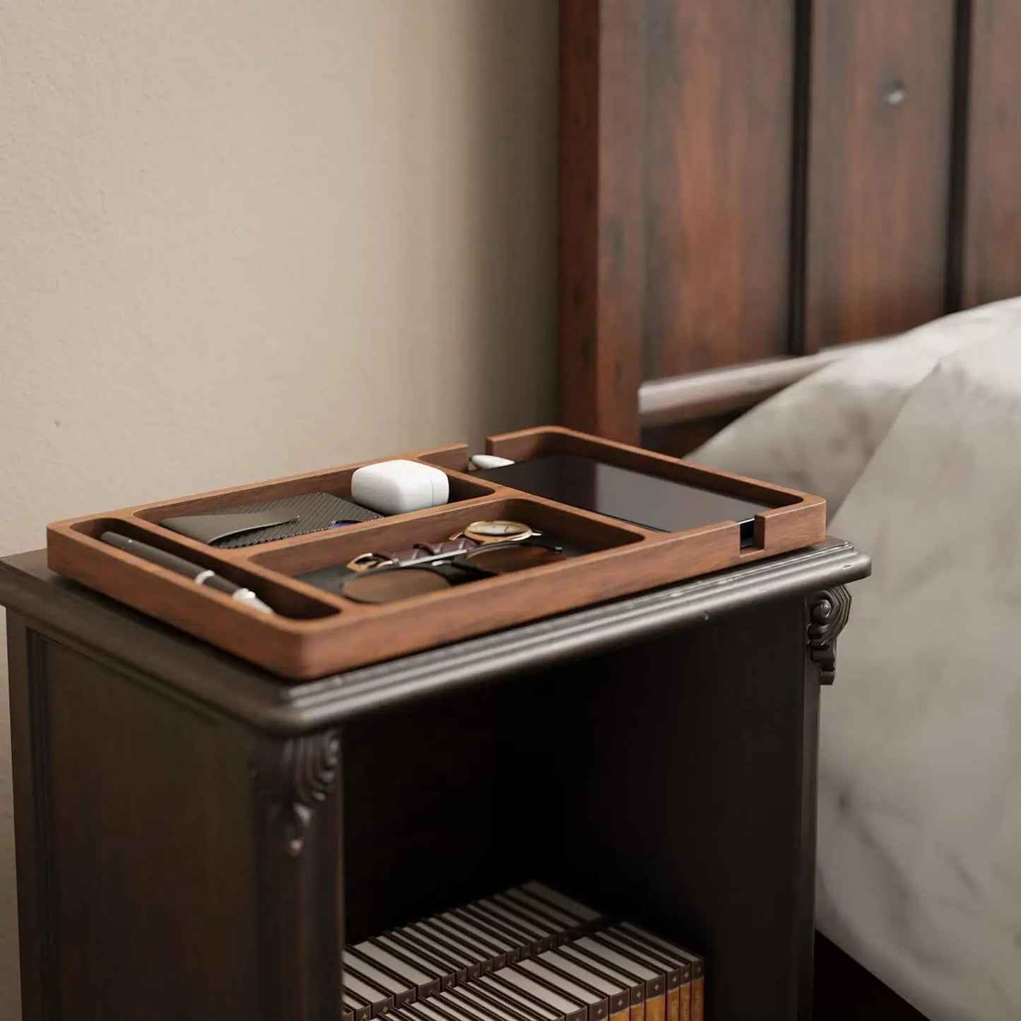 Bandeja Organizadora de Mesa Elegante de Madeira Maciça para Escritório e Casa - ideal para telefone, smartwatch, óculos, carteira, canetas, decoração