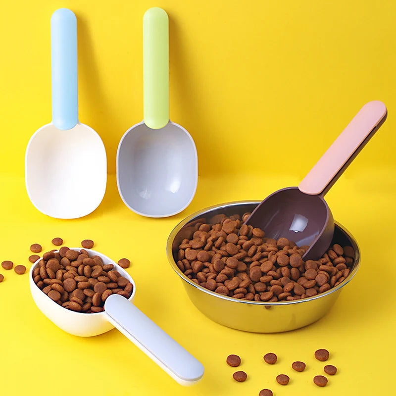 Dog Food Scoop Multifunctional Pet Feeding Spoon with Sealing Clip Grade Plastic Cat Food Dedicated Measuring Spoon