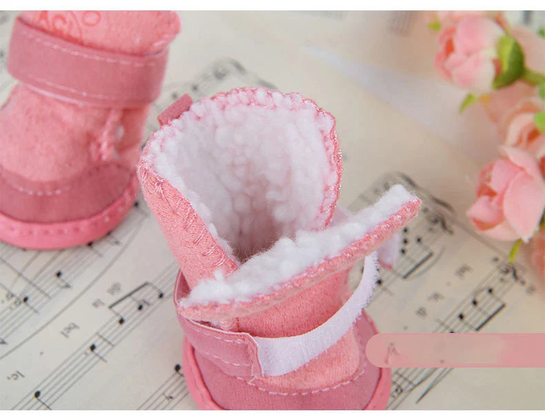 4Pcs/set Warm Pet Dog Shoes for Small Medium Dogs Cute Dog Boots Outdoor Non-Slip Puppy Sneakers Anti-Slip Dog Foot Protector