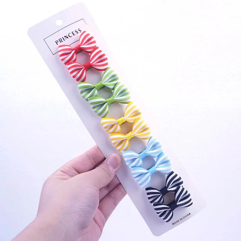 Laços Lacinhos de Cabelo para Pets 13 tipos de laços de cabelo para cães e gatos, acessórios para cuidados com animais de estimação, 5 pares (10 peças) por kit, laço de fita com clipe tipo jacaré